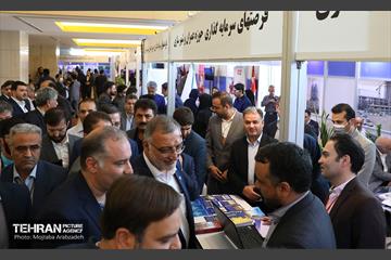 بازدید شهردار تهران از نمایشگاه بین المللی فرصت های سرمایه گذاری پایتخت
