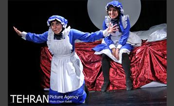 نمایش “کلفت ها” در خانه هنرمندان 14