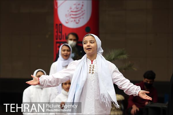 اجرای تئاتر خیابانی در میدانگاه ولی عصر (عج) 1