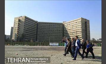 بازدید محمد سالاری از مجموعه های توسعه شهری منطقه 5 12