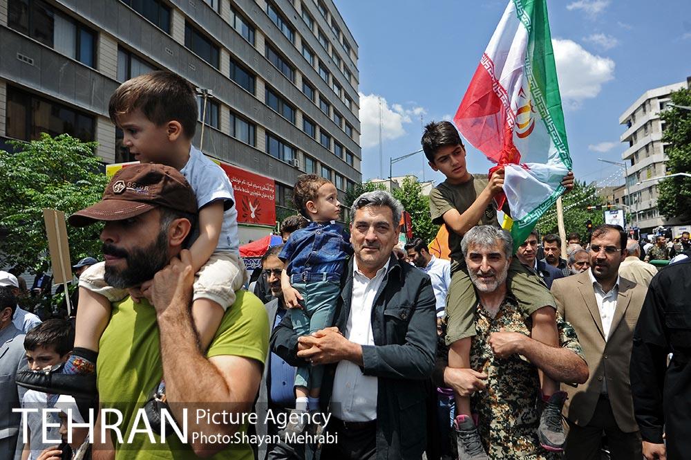 حضور شهردار تهران در راهپیمایی روز قدس 9