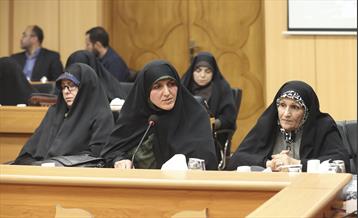 ضیافت افطار با بانوان نخبه شهر تهران 23