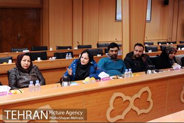 نشست صمیمانه رئیس مرکز ارتباطات شهرداری تهران با اصحاب رسانه 39