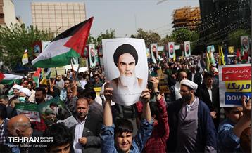 تجمع ضد اسرائیلی در میدان فلسطین 36