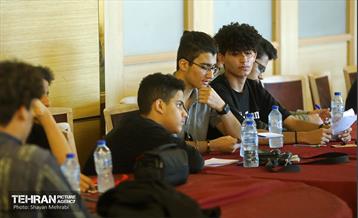 دومین روز کارگاه داستان‌نویسی ویژه اعضای کانون نوجوانان 19
