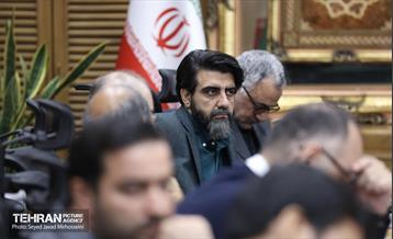 نشست صمیمانه شهردار تهران با جمعی از اقتصاددانان کشور 9