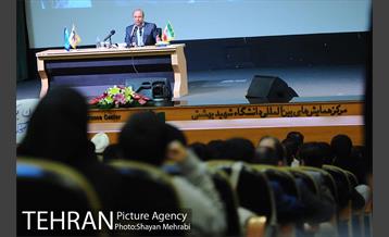 حضور شهردار تهران در دانشگاه شهید بهشتی در روز دانشجو 13