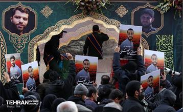 تشییع پیکر ۱۰۰ شهید مردمی و مدافع امنیت در تهران - 1 20