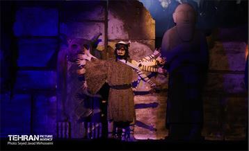 رونمایی از نماد فاتح خیبر و اجرای نمایش بزرگ میدانی فتح خیبر 36