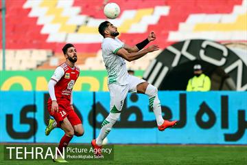 دیدار تیم های فوتبال پرسپولیس و ذوب آهن 21