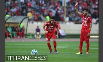 دیدار پرسپولیس و صنعت نفت آبادان در لیگ برتر فوتبال 10