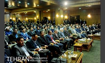 یکصدو چهارمین نشست مجمع شهرداران کلان شهرها و مراکز استانها با حضور شهردار تهران 4