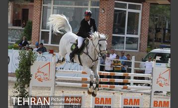رقابت های بین المللی پرش با اسب بزرگسالان 17