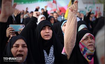 اجتماع مردمی در اعتراض به حمله آمریکا به تاسیسات هسته‌ای ایران 11