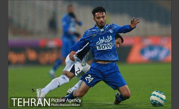 دیدار تیم های فوتبال استقلال تهران و پیکان