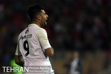 دیدار نقت تهران و پرسپولیس تهران در لیگ برتر فوتبال 8