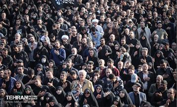 عزاداری شهادت امیرالمومنین (ع) در میدان امام حسین (ع) 43