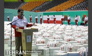 توزیع دوهزار بسته غذایی ویژه برای خانوارهای بالای ۵ نفر 7