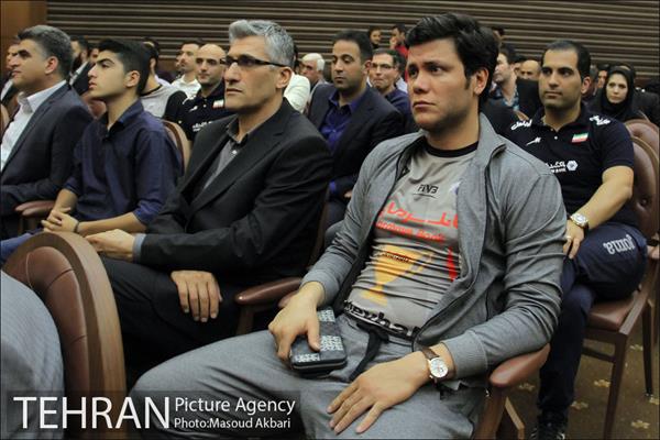 جشن قهرمانی لیگ والیبال و رونمایی از پیراهن تیم ملی