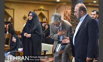 سی‌و‌هفتمین شب شاعر‎ 12