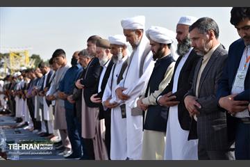 اقامه نماز عید فطر افغانستانی های اهل تسنن مقیم تهران 10