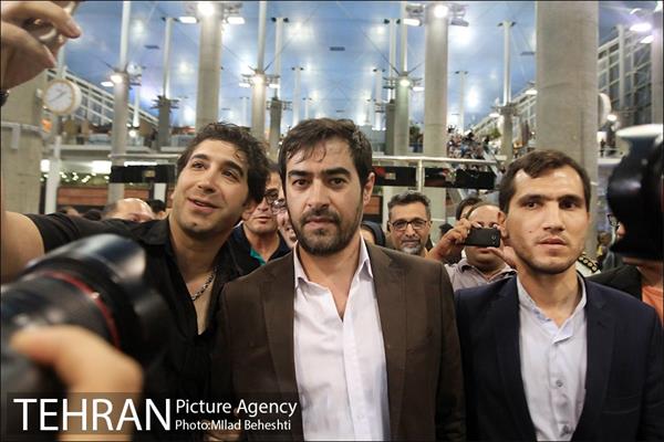 استقبال از عوامل فیلم فروشنده در فرودگاه امام خمینی تهران‎ 1