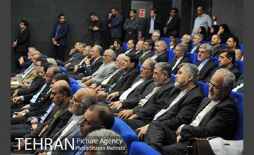 نشست هم اندیشى شهردار تهران با سفرا و رؤساى نمایندگى هاى جمهورى اسلامى ایران در خارج از کشور 13