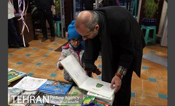 هشتمین دوره ی اهدای نشان لاک پشت پرنده 2