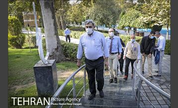 بازدید سفرای اروپایی و شهردار تهران از موزه صلح 12