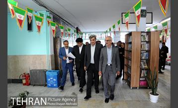 طرح اعطای دوچرخه شهری توسط شهردار تهران به دانش آموزان 21