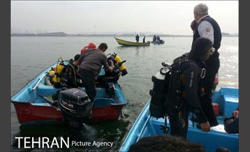 سقوط یه فروند بالگرد در دریاچه شهدای خلیج فارس 30