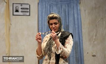 نمایش خاک سفید‎‎ 20