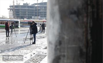 بازدید خبرنگاران رسانه‌های خارجی از تخریب اموال عمومی شهر 64