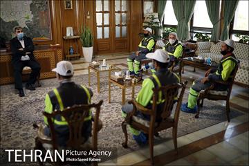 تقدیر شهردار تهران از پاکبانان نمونه شهر 7