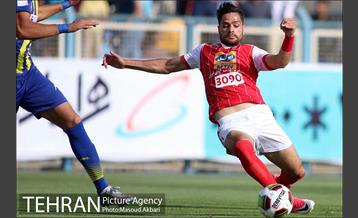 دیدار تیم‌های فوتبال گسترش فولاد و پرسپولیس 11