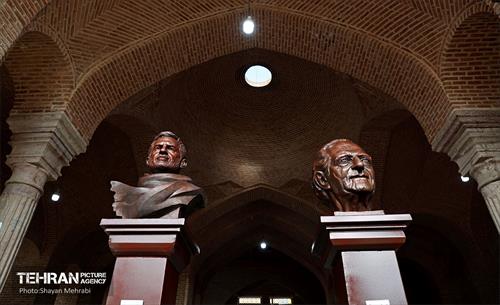 رونمایی از سردیس چهره‌های ماندگار در شهر تهران 2