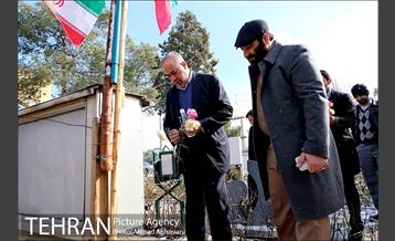 تجلیل از خانواده پنج شهید انقلاب اسلامی 23