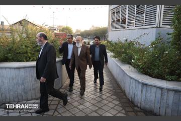 رونمایی از تندیس مولانا در میدان محمدیه 12
