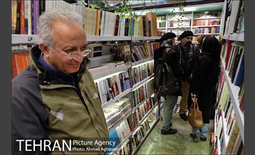 ششمین دوره کتابگردی احمد مسجدجامعی 30