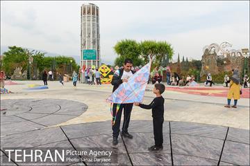 جشنواره بادبادک ها در بوستان آب و آتش 7