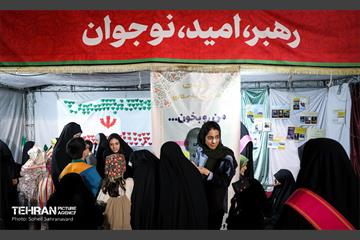 مراسم مناجات و توسل به امام زمان(عج) در رواق کشوردوست