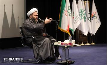 نخستین همایش هم‌اندیشی شهر آرمانی 31