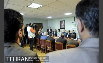 دیدار صمیمانه کارکنان شهرداری تهران با عیسی شریفی 14