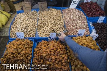 خیابان پانزده خرداد در روزه های پایانی سال‎ 6