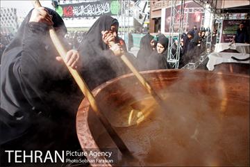 آیین سنتی " سمنوپزان" در میدان امام حسین (ع) 2