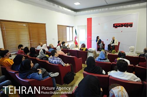 رونمایی از اولین شماره مجله «وزن دنیا» 10