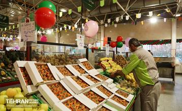 بازدید مدیرعامل سازمان تره‌وبار از میادین میوه 38