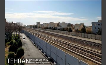 زندگی در حاشیه ریل راه آهن 15