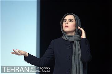 نمایش هملت؛ تهران 2017 11