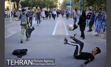 زندگی روزمره در چهارراه ولیعصر(عج) 16